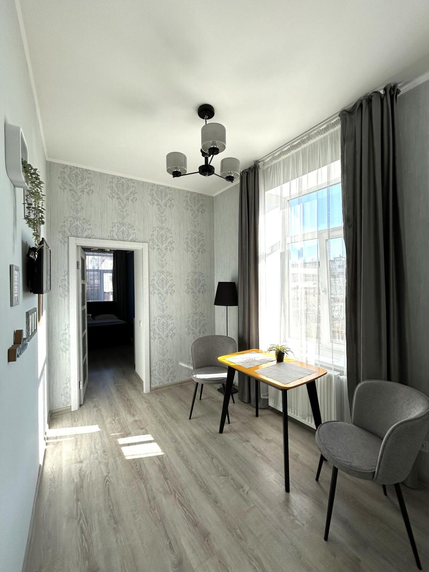 Romantic Apartment In The Сity Сenter Lviv Luaran gambar